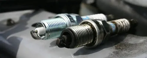 大众威然火花塞多久换，大众品牌及更换教程